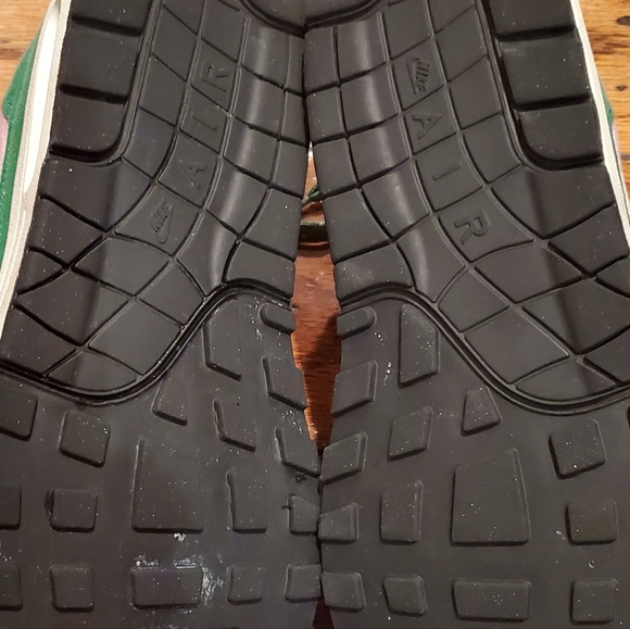 NIKE AIR MAX - Picture 5 of 9